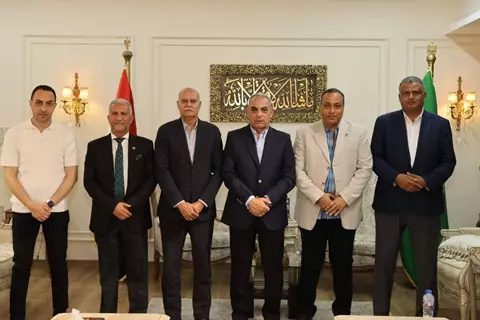 محافظ الإسماعيلية يؤكد استمرار اللجنة المكلفة بإدارة النادي في أداء مهامها